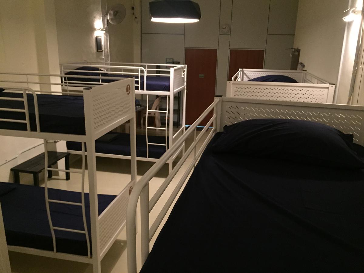Vloft Backpackers Hostel Ипох Екстериор снимка