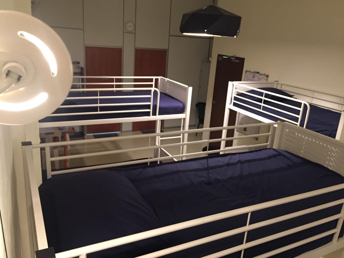 Vloft Backpackers Hostel Ипох Екстериор снимка