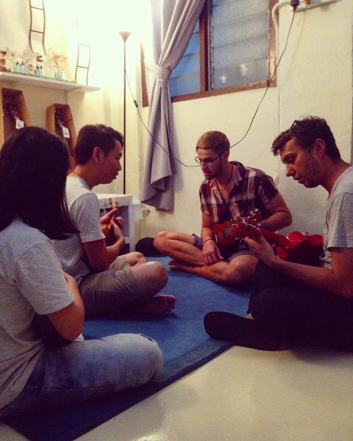 Vloft Backpackers Hostel Ипох Екстериор снимка